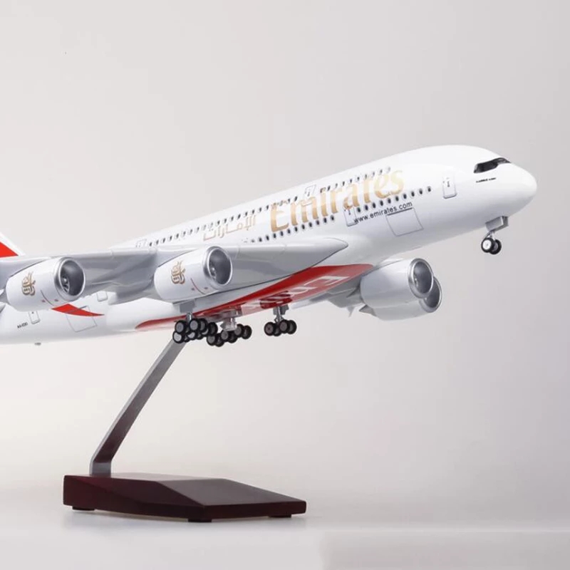 Kids Toys Uae - Airbus A380 UAE/Emirates im Maßstab 1:36,